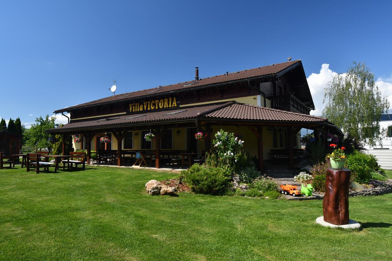 Villa Victoria Penzion Liptovský Ján Eksteriør bilde